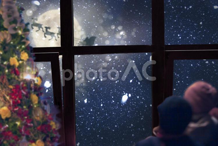 Children watching the silhouette of flying Santa, christmas, children, santa, JPG and PSD